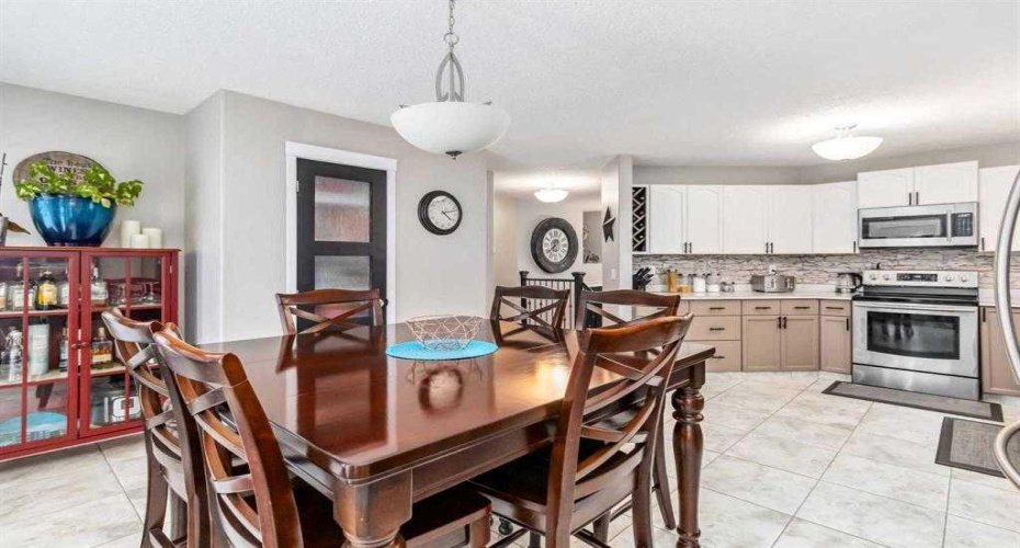 143 Breukel Crescent, Fort McMurray, Alberta T9K 1W8, 5 Bedrooms Bedrooms, ,3 BathroomsBathrooms,Residential,For Sale,Breukel,A2251450