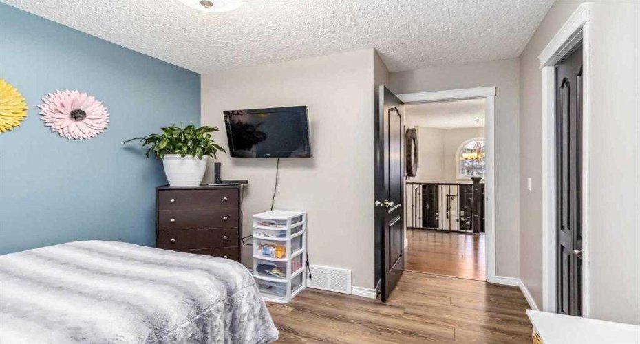 143 Breukel Crescent, Fort McMurray, Alberta T9K 1W8, 5 Bedrooms Bedrooms, ,3 BathroomsBathrooms,Residential,For Sale,Breukel,A2251450