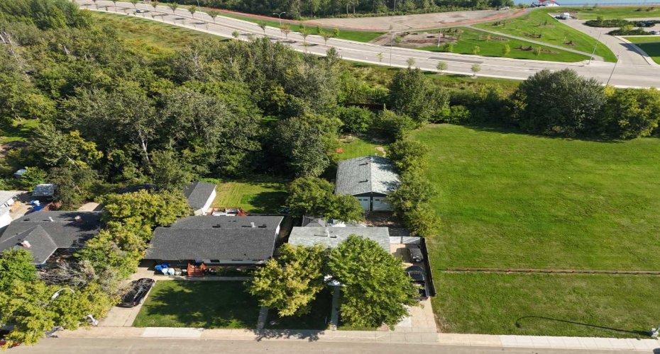 53 Fitzsimmons Avenue, Fort McMurray, Alberta T9H 1Z3, 4 Bedrooms Bedrooms, ,2 BathroomsBathrooms,Residential,For Sale,Fitzsimmons,A2251485