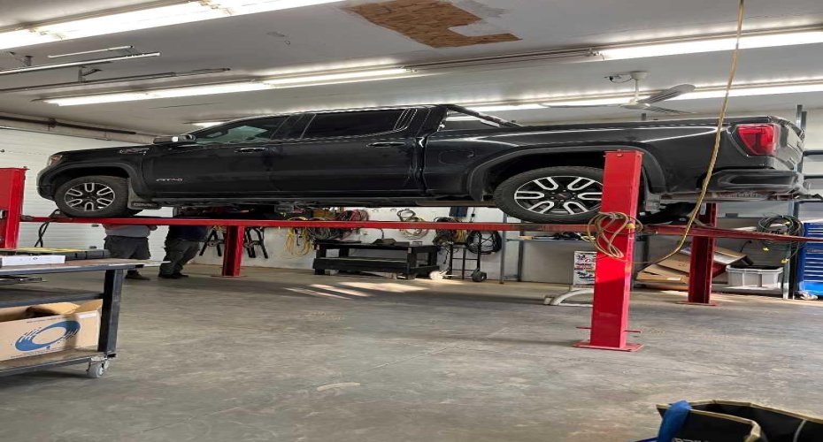 53 Fitzsimmons Avenue, Fort McMurray, Alberta T9H 1Z3, 4 Bedrooms Bedrooms, ,2 BathroomsBathrooms,Residential,For Sale,Fitzsimmons,A2251485