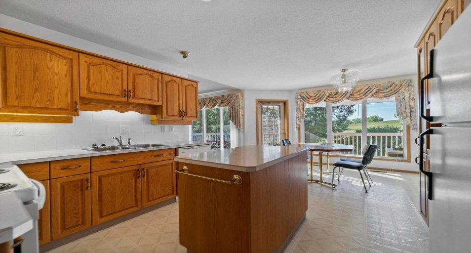 5406 62 Street, Camrose, Alberta T4V 4H3, 5 Bedrooms Bedrooms, ,3 BathroomsBathrooms,Residential,For Sale,62,A2251836