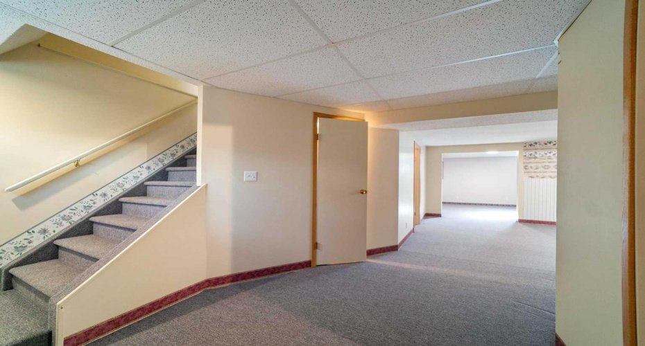 5406 62 Street, Camrose, Alberta T4V 4H3, 5 Bedrooms Bedrooms, ,3 BathroomsBathrooms,Residential,For Sale,62,A2251836