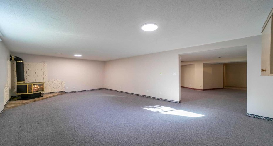 5406 62 Street, Camrose, Alberta T4V 4H3, 5 Bedrooms Bedrooms, ,3 BathroomsBathrooms,Residential,For Sale,62,A2251836