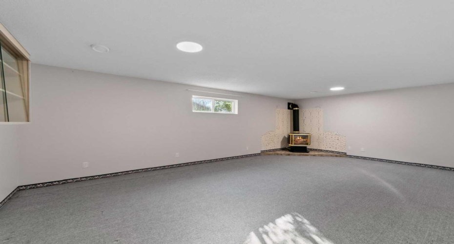 5406 62 Street, Camrose, Alberta T4V 4H3, 5 Bedrooms Bedrooms, ,3 BathroomsBathrooms,Residential,For Sale,62,A2251836