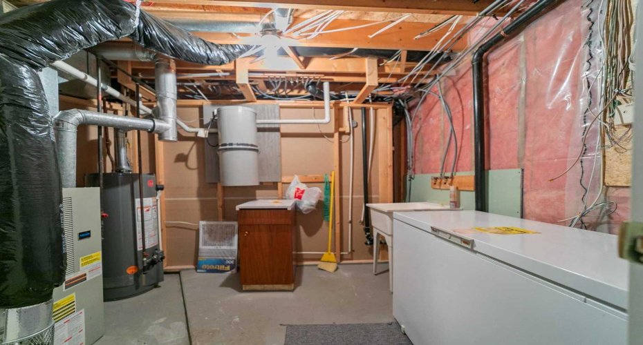 5406 62 Street, Camrose, Alberta T4V 4H3, 5 Bedrooms Bedrooms, ,3 BathroomsBathrooms,Residential,For Sale,62,A2251836