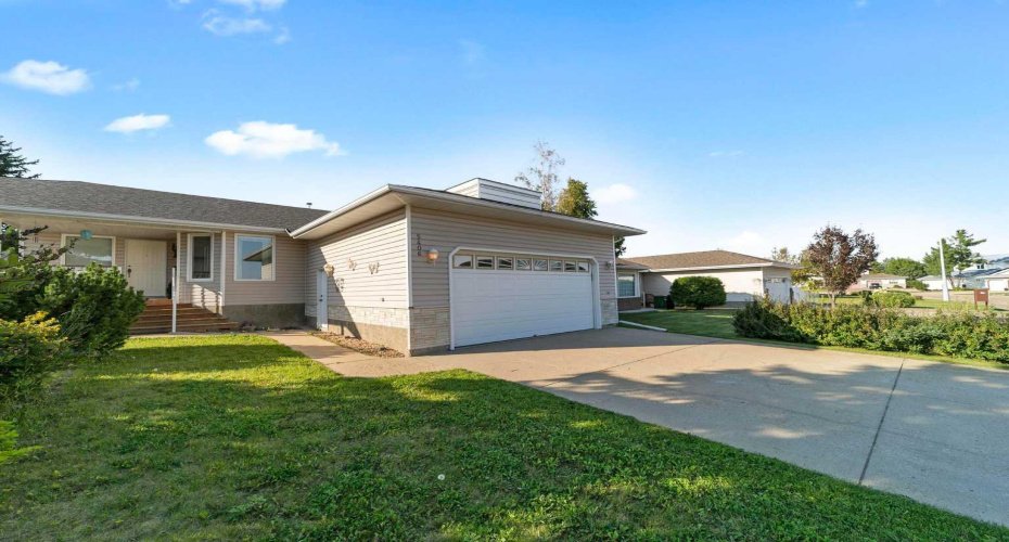 5406 62 Street, Camrose, Alberta T4V 4H3, 5 Bedrooms Bedrooms, ,3 BathroomsBathrooms,Residential,For Sale,62,A2251836