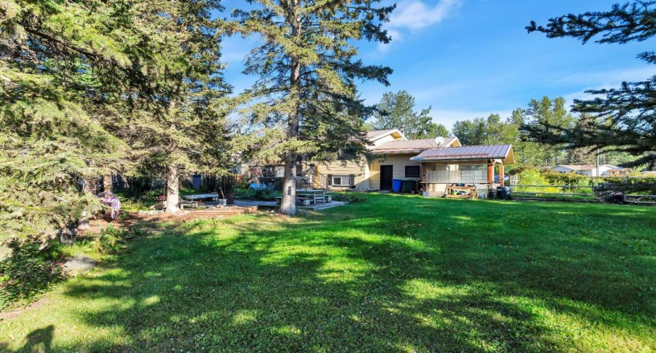 404 3 Avenue, Sundre, Alberta T0M 1X0, 4 Bedrooms Bedrooms, ,3 BathroomsBathrooms,Residential,For Sale,3,A2251856