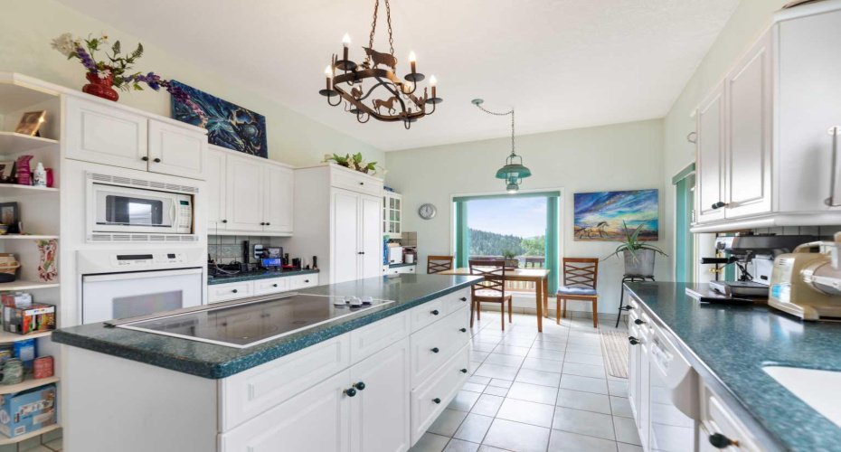 11 Black Bear Lane, Rural Foothills County, Alberta T0L 0K0, 4 Bedrooms Bedrooms, ,3 BathroomsBathrooms,Residential,For Sale,Black Bear,A2251872