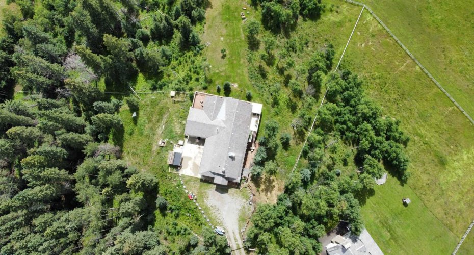 11 Black Bear Lane, Rural Foothills County, Alberta T0L 0K0, 4 Bedrooms Bedrooms, ,3 BathroomsBathrooms,Residential,For Sale,Black Bear,A2251872