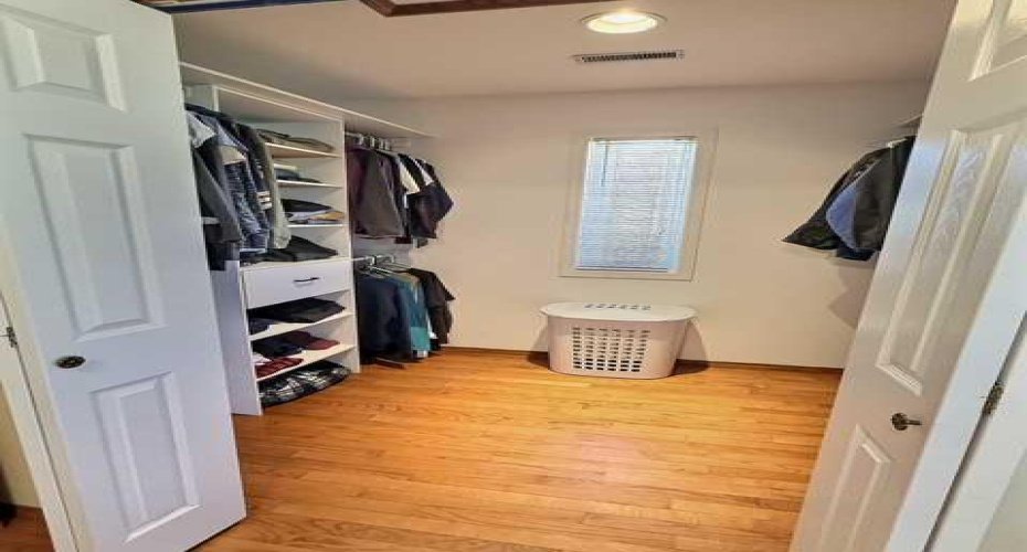 Primary Bed Level 2 Closet