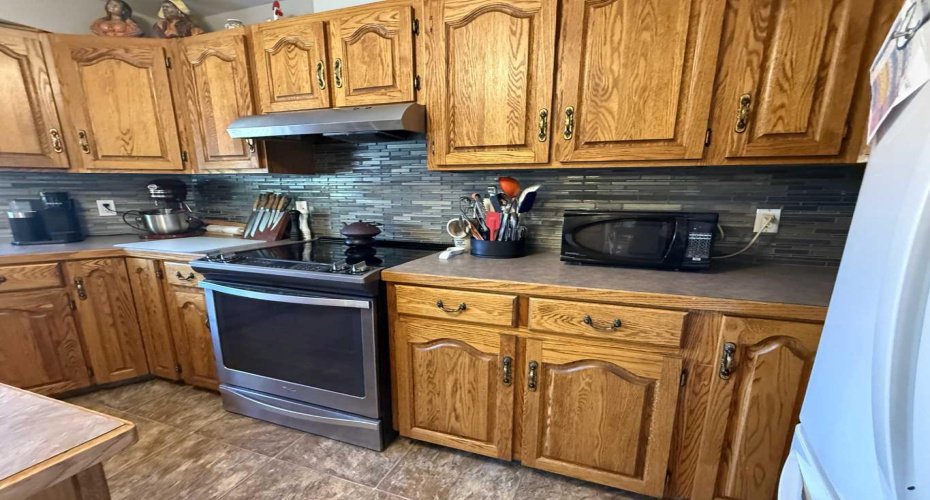 112 Stephens Crescent, Hanna, Alberta T0J 1P0, 3 Bedrooms Bedrooms, ,3 BathroomsBathrooms,Residential,For Sale,Stephens,A2252257