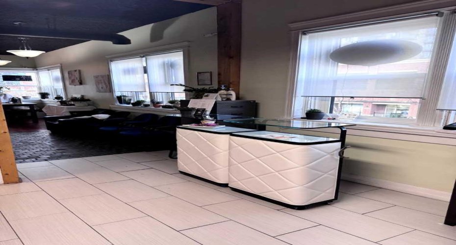 123 spa Street, Calgary, Alberta T2G2T3, ,Commercial,For Lease,spa,A2251206