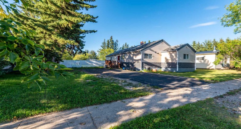 116 1 Avenue, Marsden, Saskatchewan S0M 1P0, 2 Bedrooms Bedrooms, ,3 BathroomsBathrooms,Residential,For Sale,1,A2251288