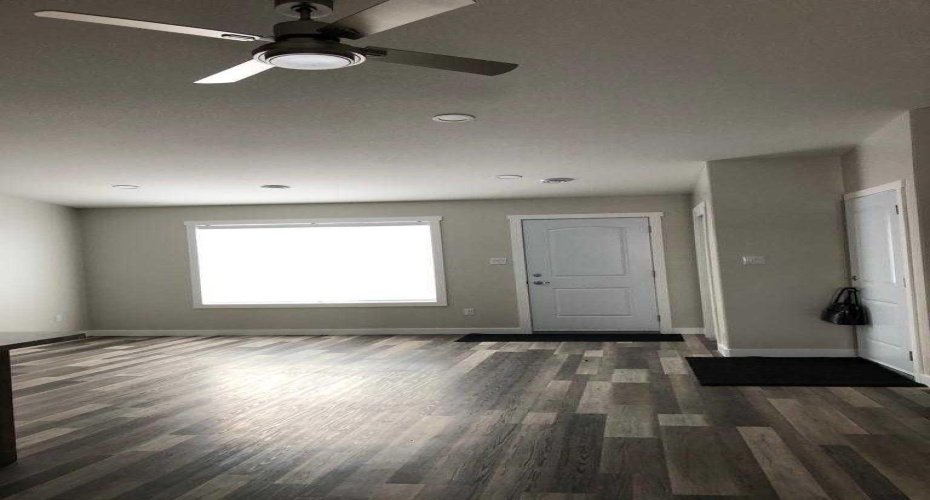 325 5 Street, Vauxhall, Alberta T0K2K0, ,Commercial,For Sale,5,A2252152