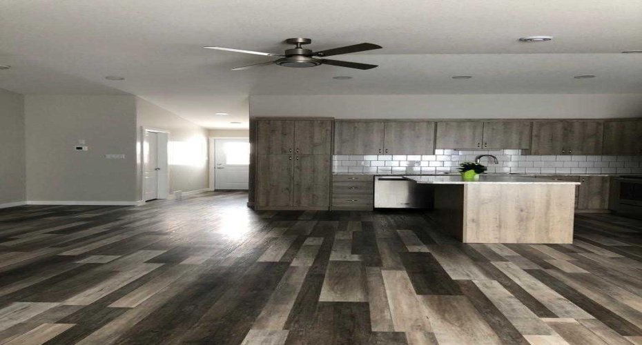 325 5 Street, Vauxhall, Alberta T0K2K0, ,Commercial,For Sale,5,A2252152