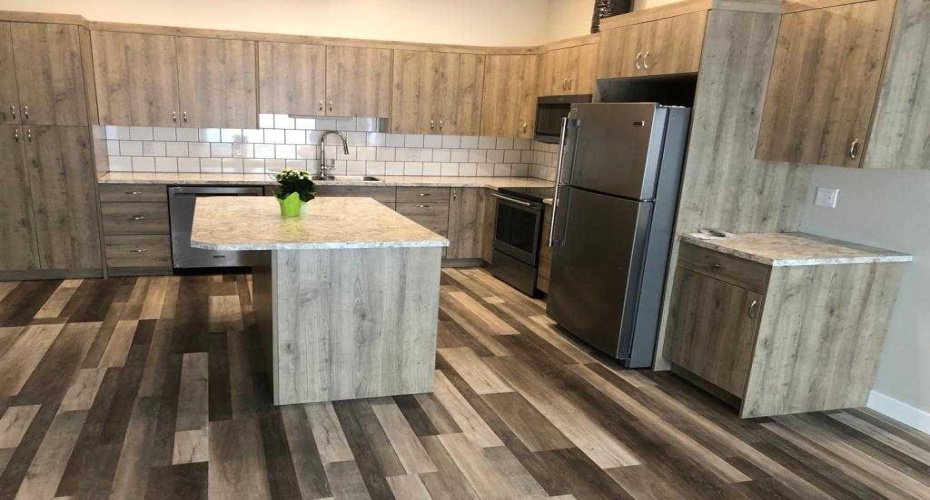 325 5 Street, Vauxhall, Alberta T0K2K0, ,Commercial,For Sale,5,A2252152