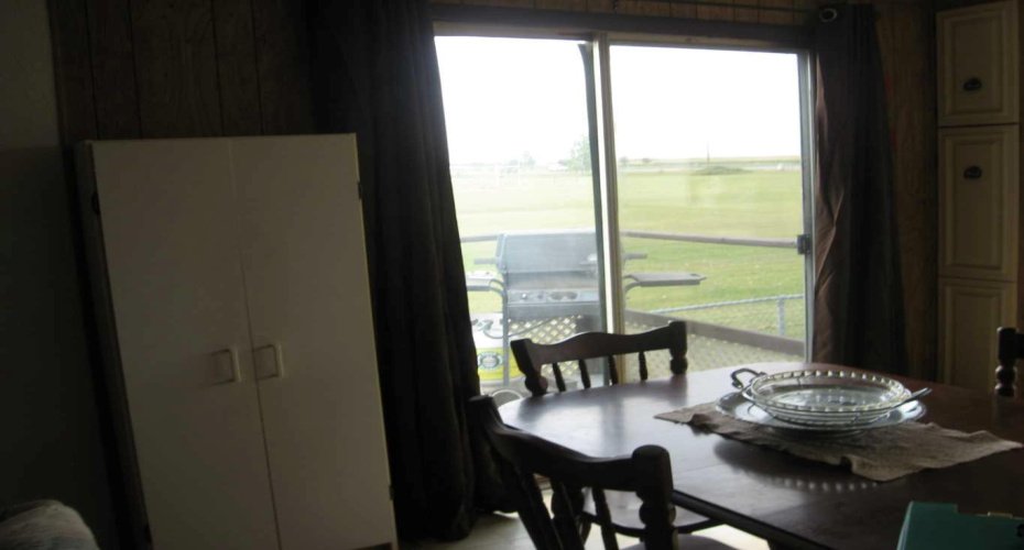 5853 4 Street, Claresholm, Alberta T0L0T0, 3 Bedrooms Bedrooms, ,1 BathroomBathrooms,Mobile,For Sale,4,A2252864