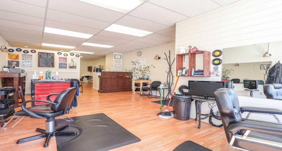 5002 50 Street, Stettler, Alberta T4K 1K9, ,Commercial,For Sale,50,A2244776