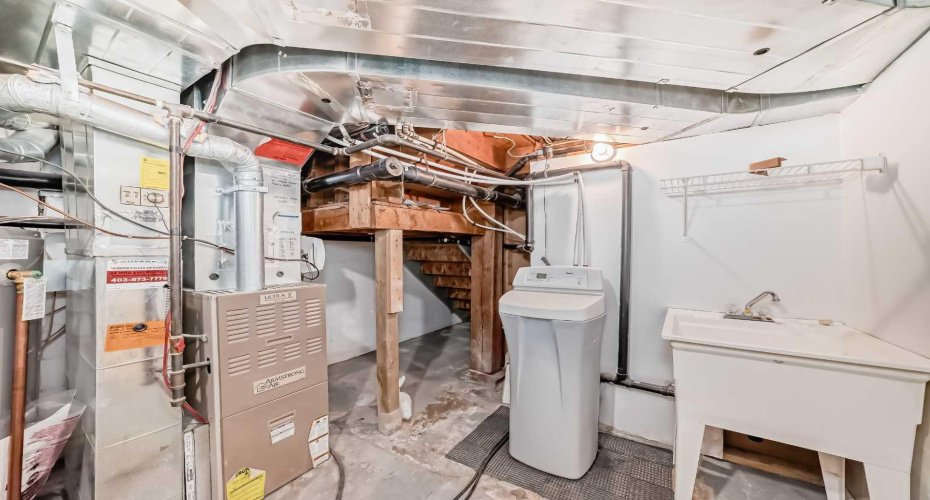 42 Ypres Green, Calgary, Alberta T2T 6M1, 2 Bedrooms Bedrooms, ,4 BathroomsBathrooms,Residential,For Sale,Ypres,A2252885