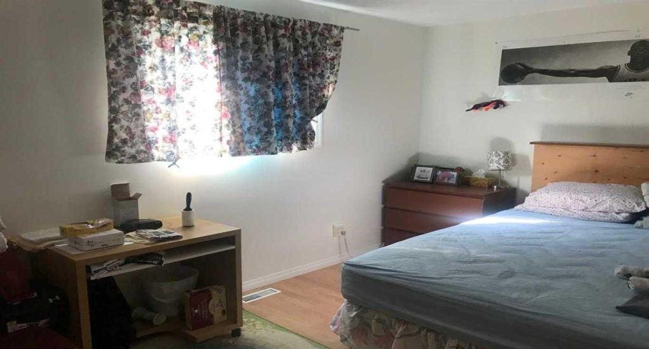 4904 54 Street, Forestburg, Alberta T0B1N0, ,Commercial,For Sale,54,A2243274