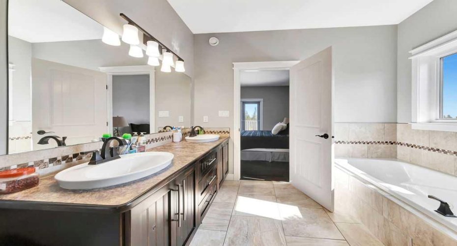 484046 RR20, Rural Vermilion River, County of, Alberta T9V3K5, 5 Bedrooms Bedrooms, ,3 BathroomsBathrooms,Residential,For Sale,RR20,A2252721