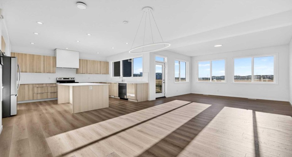 89 Corner Glen Avenue, Calgary, Alberta T3N 2L7, 3 Bedrooms Bedrooms, ,3 BathroomsBathrooms,Residential,For Sale,Corner Glen,A2253063