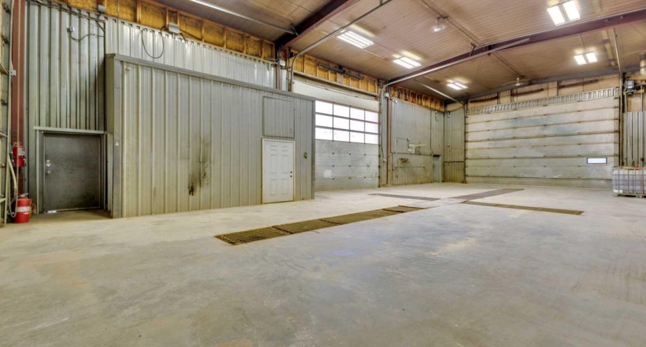 4212 Hewlett Drive, Rural Red Deer County, Alberta T4S 2M4, ,Commercial,For Sale,Hewlett,A2253366