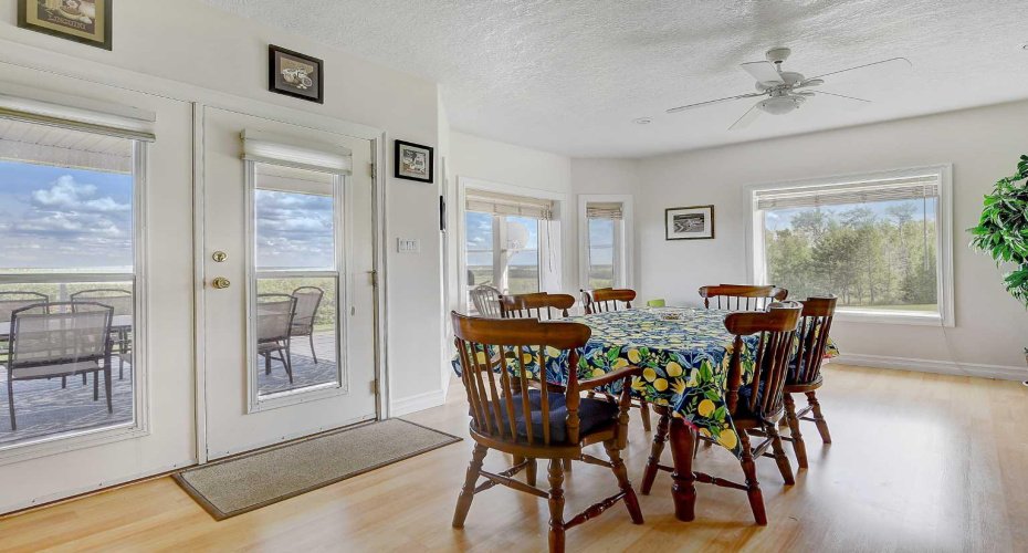 17 - 713019 RR 71, Rural Grande Prairie No. 1, County of, Alberta T8V 3A4, 5 Bedrooms Bedrooms, ,3 BathroomsBathrooms,Agri-business,For Sale,RR 71,A2253405