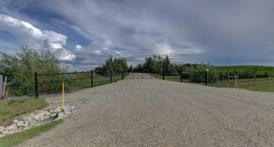 17 - 713019 RR 71, Rural Grande Prairie No. 1, County of, Alberta T8V 3A4, 5 Bedrooms Bedrooms, ,3 BathroomsBathrooms,Agri-business,For Sale,RR 71,A2253405