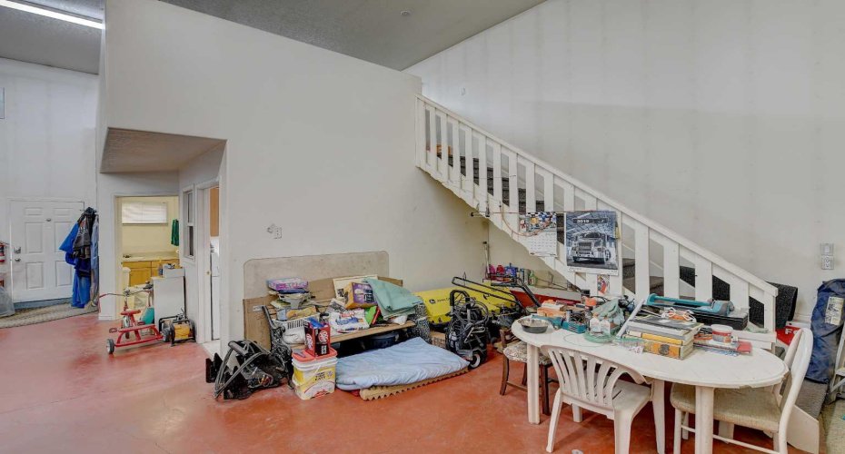 17 - 713019 RR 71, Rural Grande Prairie No. 1, County of, Alberta T8V 3A4, 5 Bedrooms Bedrooms, ,3 BathroomsBathrooms,Agri-business,For Sale,RR 71,A2253405