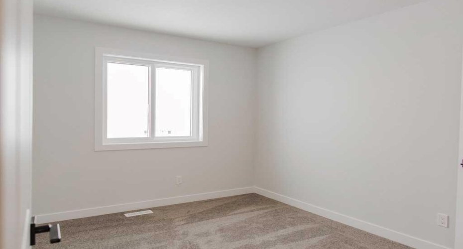 9554 114 Avenue, Clairmont, Alberta T8X 0W8, 3 Bedrooms Bedrooms, ,3 BathroomsBathrooms,Residential,For Sale,114,A2251265