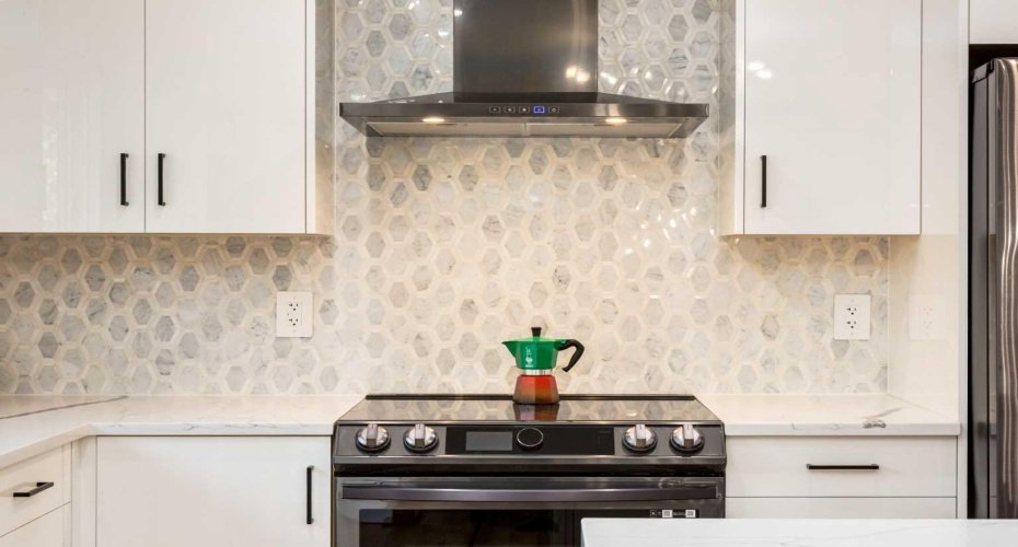 392 Cantrell Drive, Calgary, Alberta T2W 2E4, 4 Bedrooms Bedrooms, ,3 BathroomsBathrooms,Residential,For Sale,Cantrell,A2251732