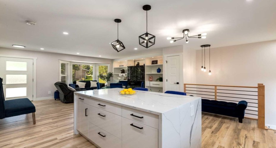 392 Cantrell Drive, Calgary, Alberta T2W 2E4, 4 Bedrooms Bedrooms, ,3 BathroomsBathrooms,Residential,For Sale,Cantrell,A2251732