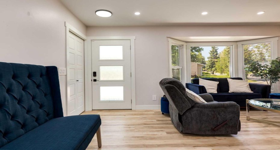 392 Cantrell Drive, Calgary, Alberta T2W 2E4, 4 Bedrooms Bedrooms, ,3 BathroomsBathrooms,Residential,For Sale,Cantrell,A2251732