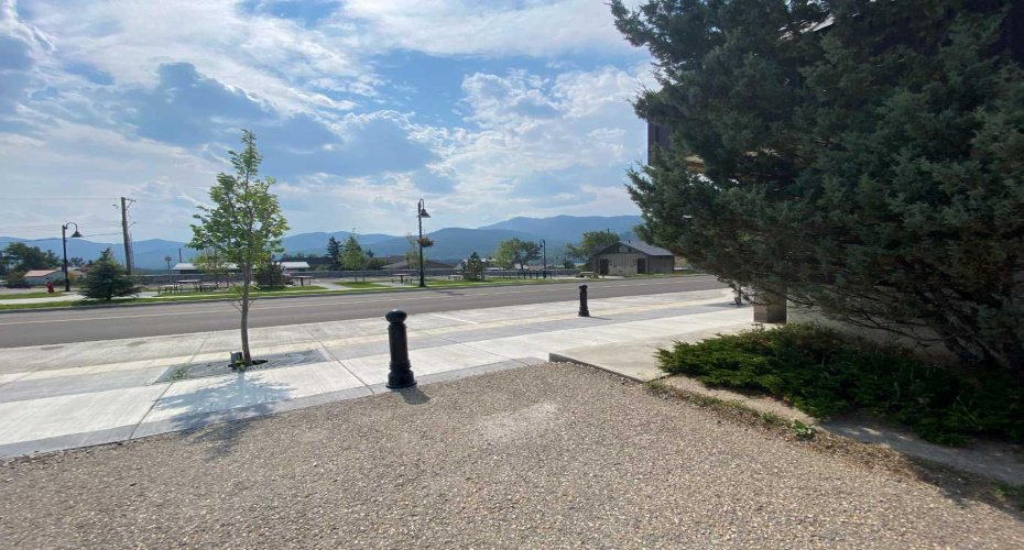 2138 213 Street, Bellevue, Alberta T0K 0C0, ,Commercial,For Sale,213,A2252858