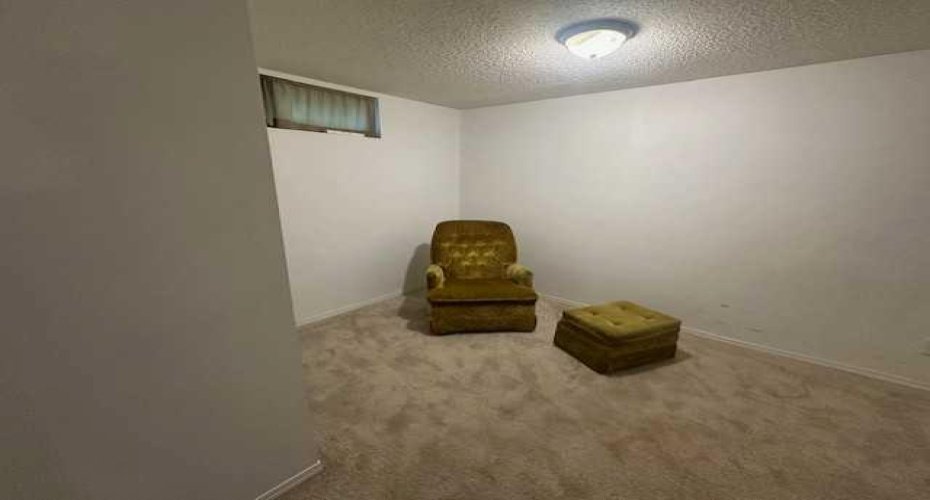 212 5 Avenue, Youngstown, Alberta T0J3P0, 4 Bedrooms Bedrooms, ,1 BathroomBathrooms,Residential,For Sale,5,A2253707