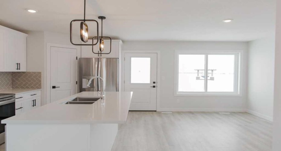 9556 114 Avenue, Clairmont, Alberta T8X 0W8, 3 Bedrooms Bedrooms, ,3 BathroomsBathrooms,Residential,For Sale,114,A2251269