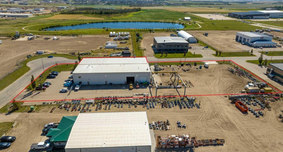 8002 105 Street, Clairmont, Alberta T0H 0W0, ,Commercial,For Sale,105,A2251974