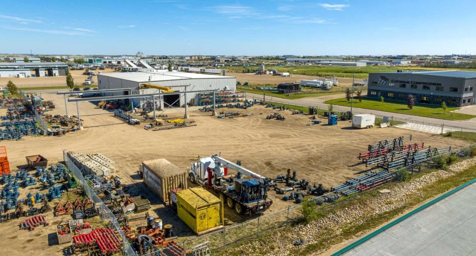 8002 105 Street, Clairmont, Alberta T0H 0W0, ,Commercial,For Sale,105,A2251974