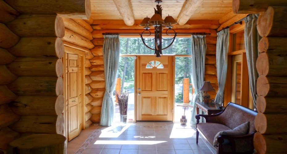 104 White Avenue, Bragg Creek, Alberta T0L 0K0, 7 Bedrooms Bedrooms, ,6 BathroomsBathrooms,Residential,For Sale,White,A2216524