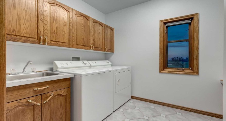 235048 Range Road 281, Rural Rocky View County, Alberta T1X 2C5, 3 Bedrooms Bedrooms, ,4 BathroomsBathrooms,Residential,For Sale,Range Road 281,A2244392