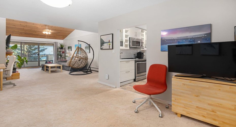 3730 50 Street, Calgary, Alberta T3A2V9, 1 Bedroom Bedrooms, ,1 BathroomBathrooms,Residential,For Sale,50,A2247134