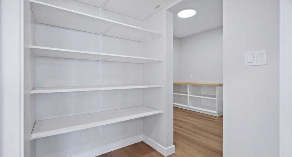 6004 13 Street, Lloydminster, Alberta T9V 3V5, 5 Bedrooms Bedrooms, ,3 BathroomsBathrooms,Residential,For Sale,13,A2249830