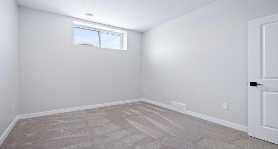 6004 13 Street, Lloydminster, Alberta T9V 3V5, 5 Bedrooms Bedrooms, ,3 BathroomsBathrooms,Residential,For Sale,13,A2249830