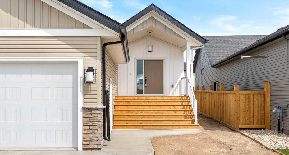 6004 13 Street, Lloydminster, Alberta T9V 3V5, 5 Bedrooms Bedrooms, ,3 BathroomsBathrooms,Residential,For Sale,13,A2249830