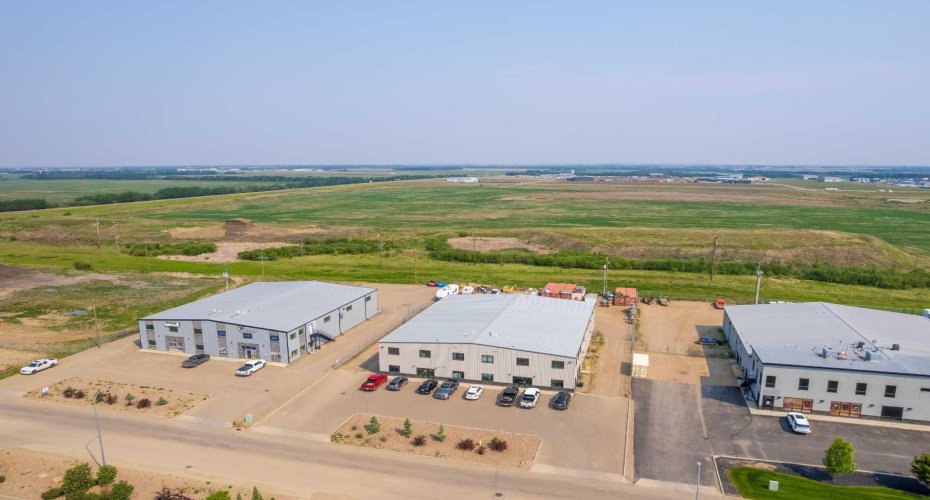 7156 56 Street, Lloydminster, Alberta T9V 3N6, ,Commercial,For Sale,56,A2254306