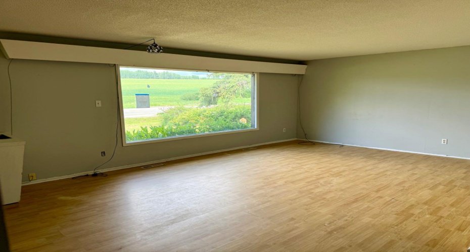 9917 103 Avenue, Plamondon, Alberta T0A 0M0, 4 Bedrooms Bedrooms, ,1 BathroomBathrooms,Residential,For Sale,103,A2237253