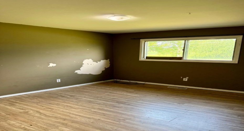 9917 103 Avenue, Plamondon, Alberta T0A 0M0, 4 Bedrooms Bedrooms, ,1 BathroomBathrooms,Residential,For Sale,103,A2237253