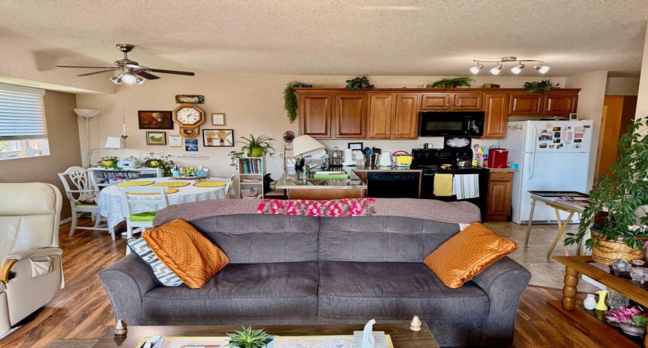 4816 50 Avenue, Breton, Alberta T0C0P0, ,Commercial,For Sale,50,A2254372