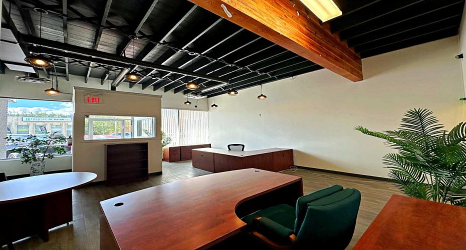 9906A Franklin Avenue, Fort McMurray, Alberta T9H 2K5, ,Commercial,For Lease,Franklin,A2254775